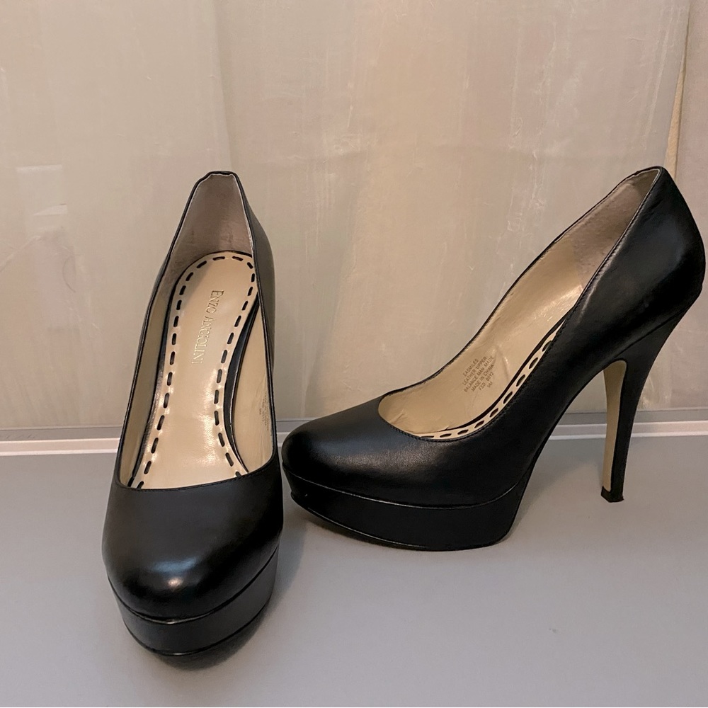ENZO ANCIOLIN
CLASSIC BLACK PLATFORM SHOES, SIZE 9M